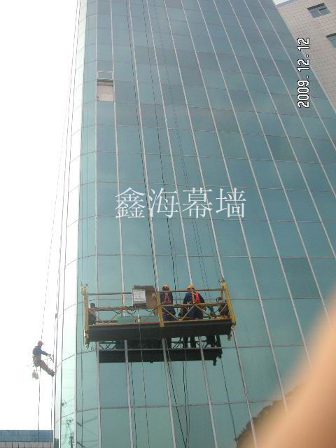 吊篮维修玻璃