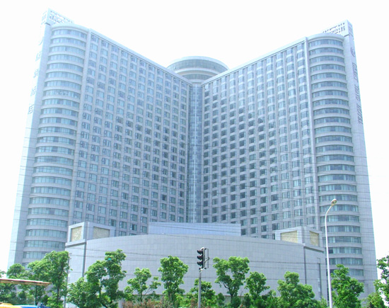 供应广州安装玻璃、玻璃更换、钢结构安装
